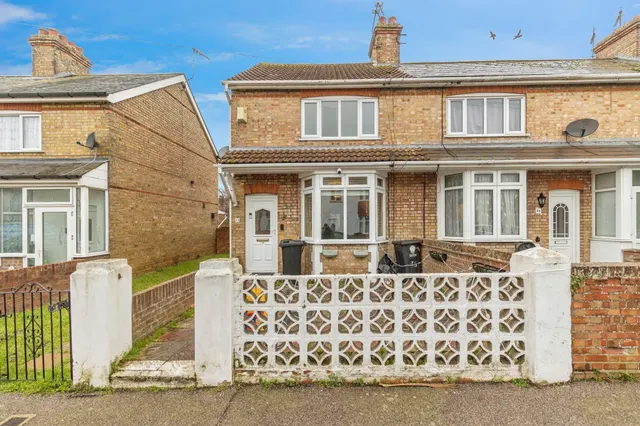 Carrs Road, Clacton-On-Sea, CO15, photo 1