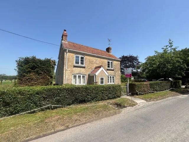 Blackland Crossroads, Blackland, Calne, photo 1
