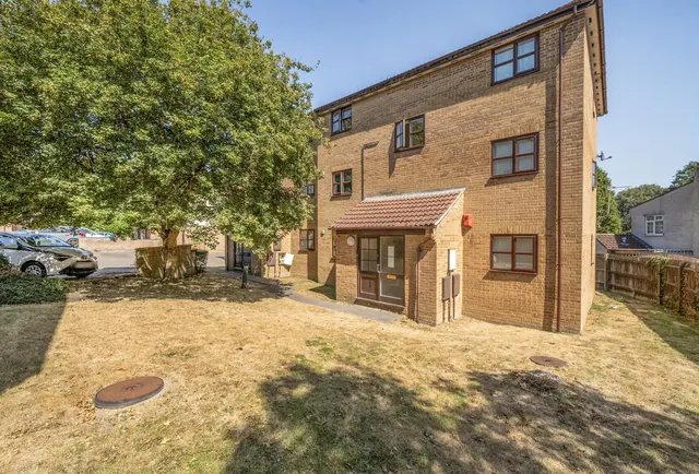 Ladd Close, Bristol, BS15 9LG, photo 1