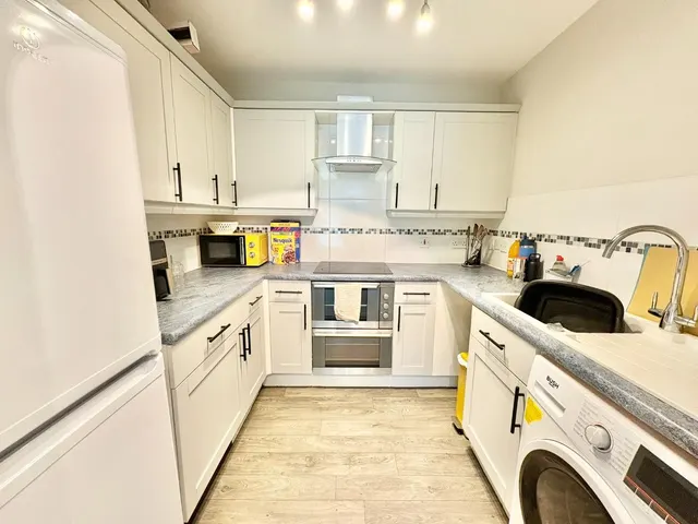 Bamburgh Parade, Spennymoor, DL16, photo 3