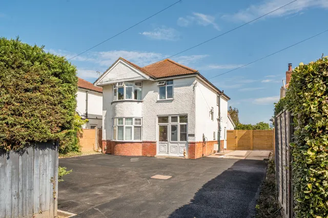 Hollow Lane, Hayling Island, PO11, photo 1