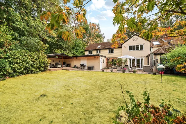 Elm Corner, Ockham, GU23, photo 3