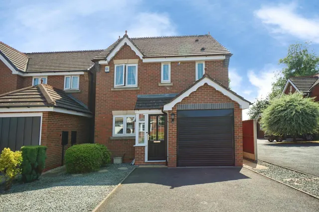 Bowness Grove, Coppice Farm, WV12, photo 1