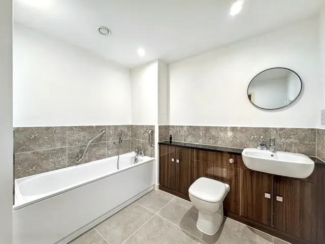 Moorhen Drive, NW9, photo 3
