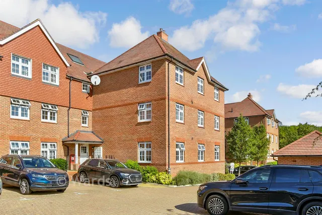 Germander Avenue, Halling, ME2, photo 2
