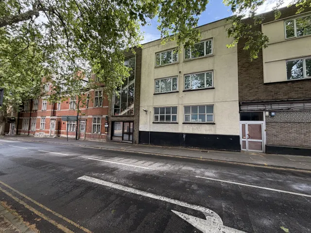 Clarence Street, Swindon, SN1, photo 1