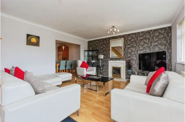 Ashlands Drive, Manchester, M34, photo 2