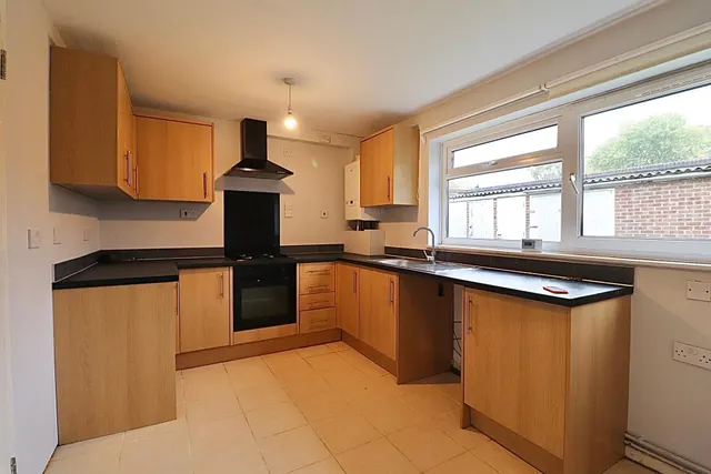 Montague Crescent, Ryehill, NN5, photo 2