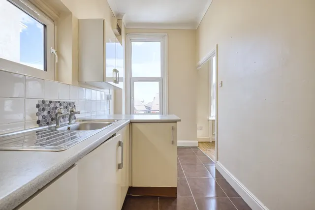 Carlton Avenue, Ramsgate, CT11, photo 3