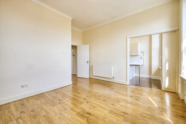 Carlton Avenue, Ramsgate, CT11, photo 2