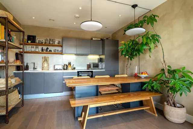 21 Chamberlayne Road, London, NW10, photo 1