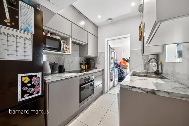 Ireland Place, London, N22, photo 2