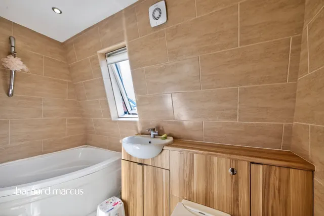 Ireland Place, London, N22, photo 3