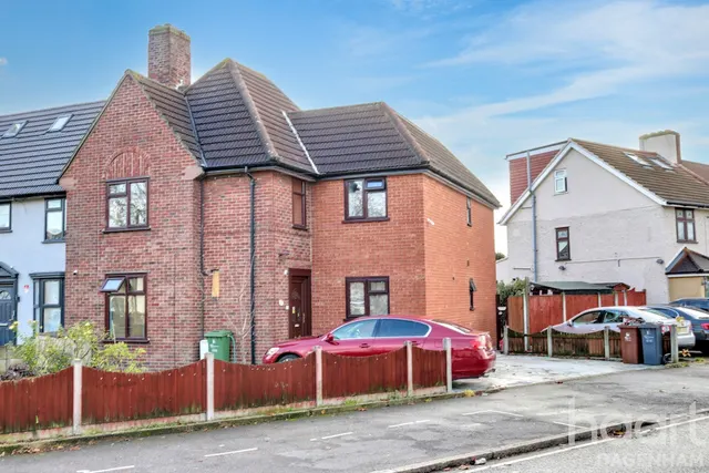 St Georges Road, Dagenham, RM9, photo 1