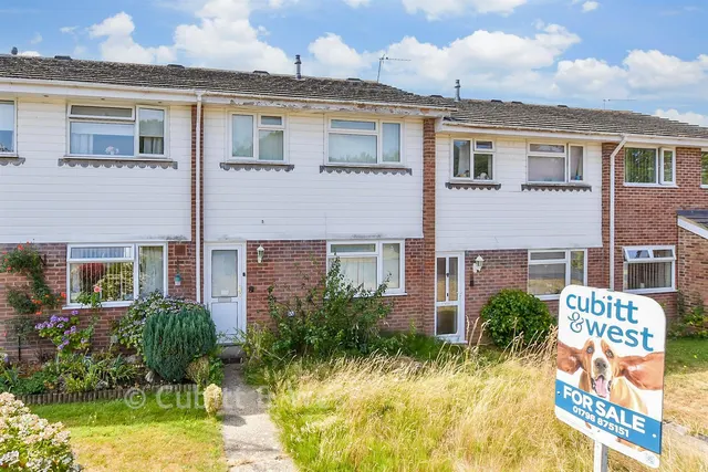 Glebelands, Pulborough, RH20, photo 1