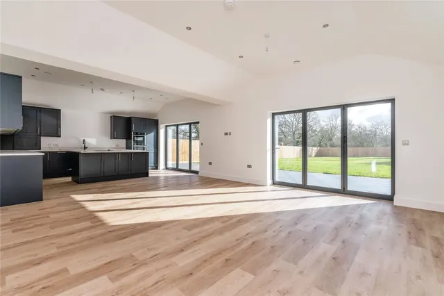 Photo 2 — New Road, Little Burstead, Billericay, Essex, CM12