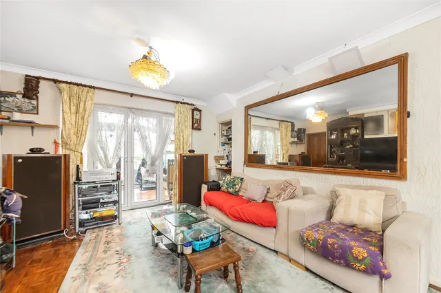 Lancaster Road, London, SE25, photo 2