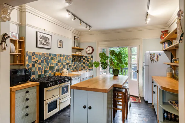 Newtown Road, Newbury, RG14, photo 3