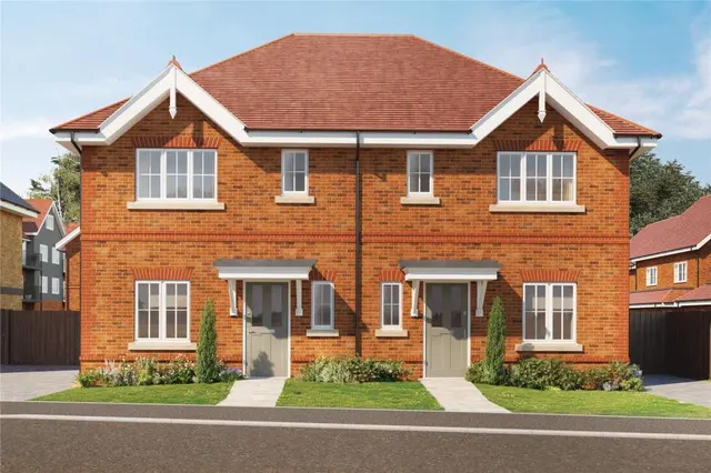 London Road, RG12, photo 1