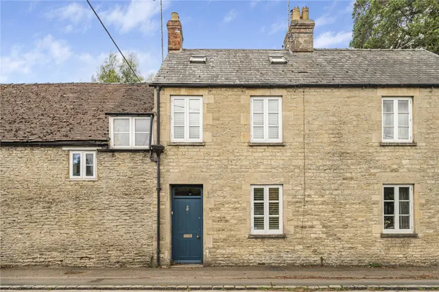 Gloucester Road, Cirencester, GL7, photo 1