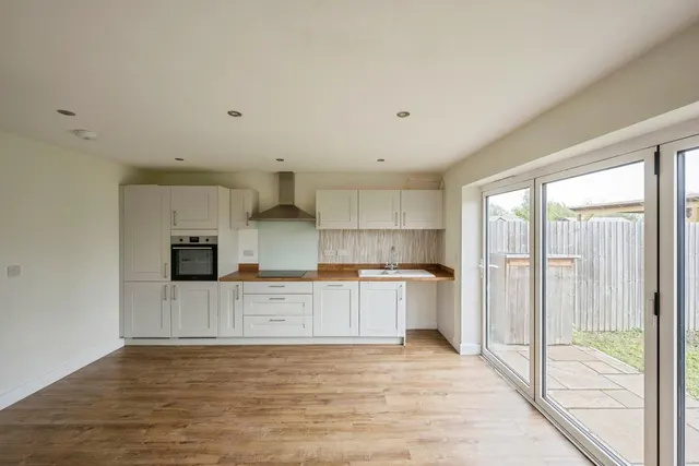 Avro Way, Blaxton, DN9, photo 2
