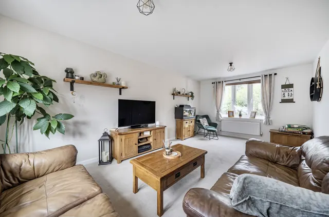 St. Andrews Road, Botley, SO32, photo 2