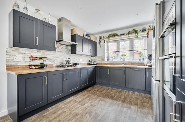 St. Andrews Road, Botley, SO32, photo 3