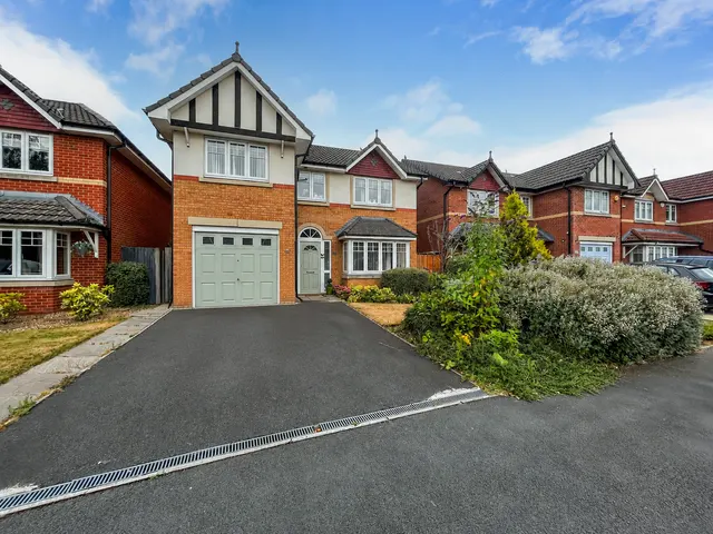 Napier Drive, Horwich, Bolton, BL6 6GF, photo 1