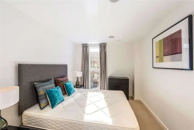 Photo 3 — Moore House, Grosvenor Waterside, 2 Gatliff Road, London, SW1W 8DT