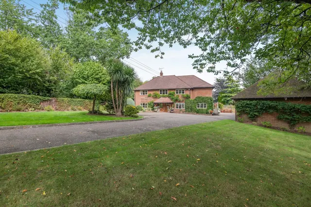 Park Gate, Elham, CT4, photo 3