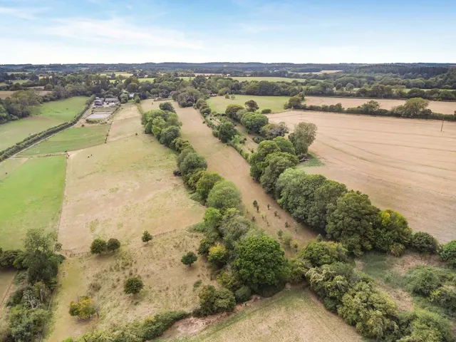 Park Gate, Elham, CT4, photo 2
