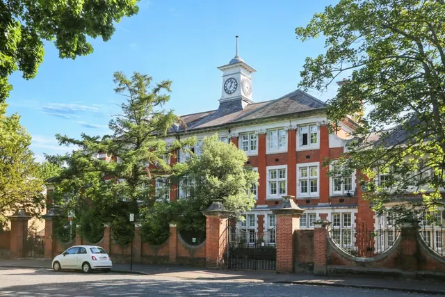 Marianne Close, London, SE5, photo 1