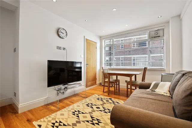 Sloane Avenue, London, SW3, photo 1