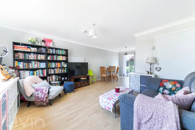 Nicola Close, South Croydon, CR2, photo 3