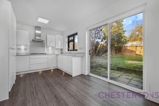 Warland Road, Woolwich, SE18, photo 2