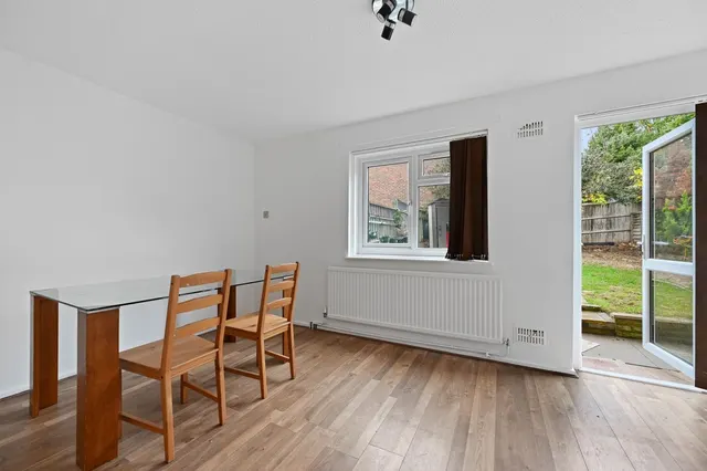 Blenheim Road, Northolt, UB5, photo 2