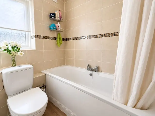 Photo 3 — Stanbury Road, Hull, East Yorkshire, HU6