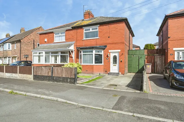 Sherlock Avenue, Haydock, WA11, photo 1