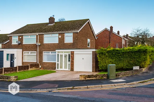 Brodick Drive, Bolton, BL2 6NL, photo 1
