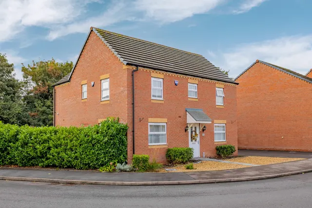 Brythill Drive, Brierley Hill, DY5, photo 1