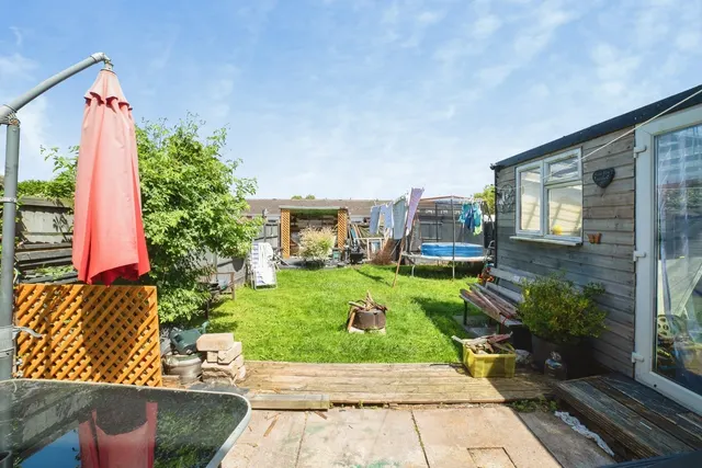 Poplar Avenue, Kirkby-in-Ashfield, NG17, photo 3