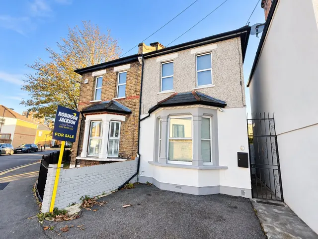 Wildfell Road, London, SE6, photo 2