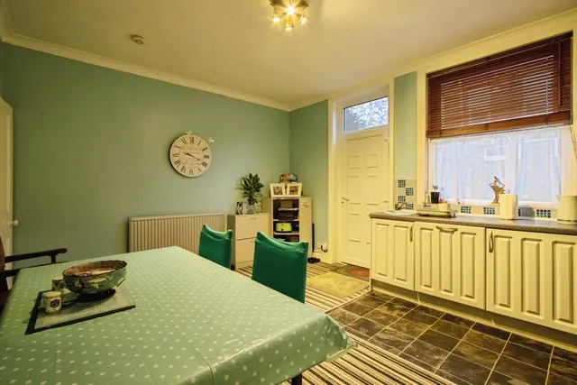 Photo 3 — Abbott Terrace, WAKEFIELD, West Yorkshire, WF1