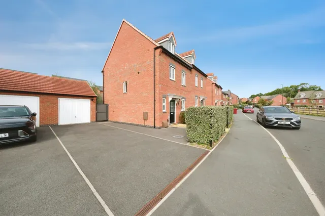 Photo 2 — Emes Road, Wingerworth, Chesterfield