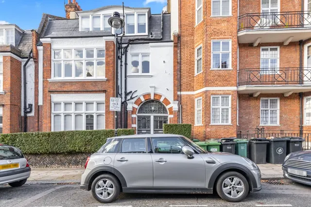 Photo 3 — Glenmore Road Belsize Park, London NW3 4DB