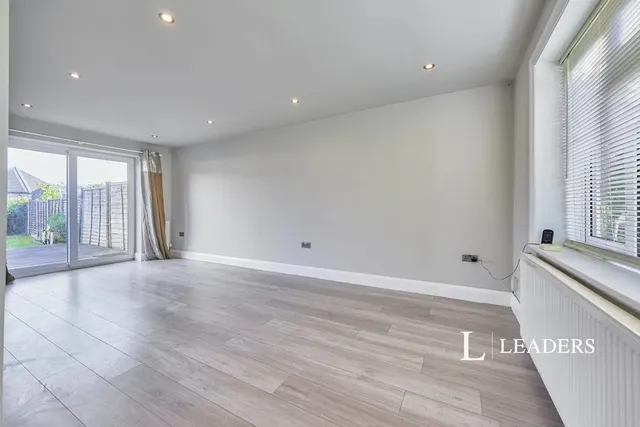 Coronation Road, Bishops Stortford, CM23, photo 2