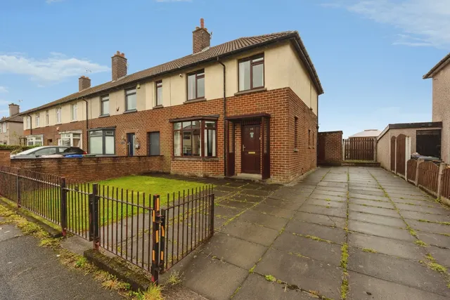 Lismore Road, Cheshire, SK16, photo 1