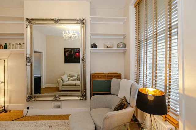 Photo 3 — Hormead Road W9