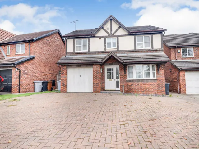 James Atkinson Way, Crewe, photo 1