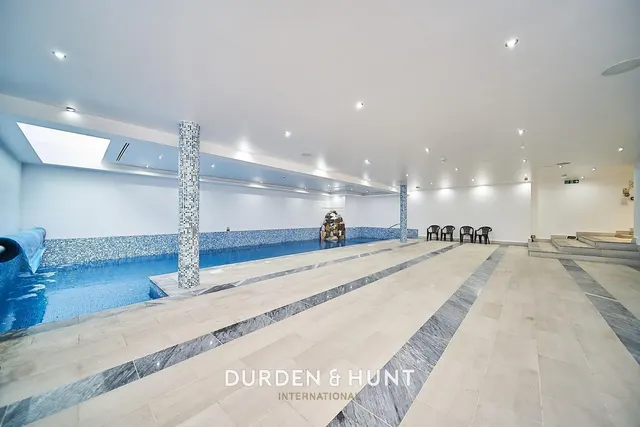 Eden Avenue, Chigwell, IG7, photo 3